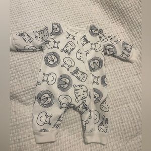 Baby onesie. 1-3months. Unisex.